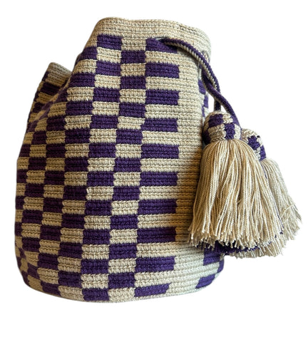 Wayuu estampado colores crudo y lila. Tamaño M.